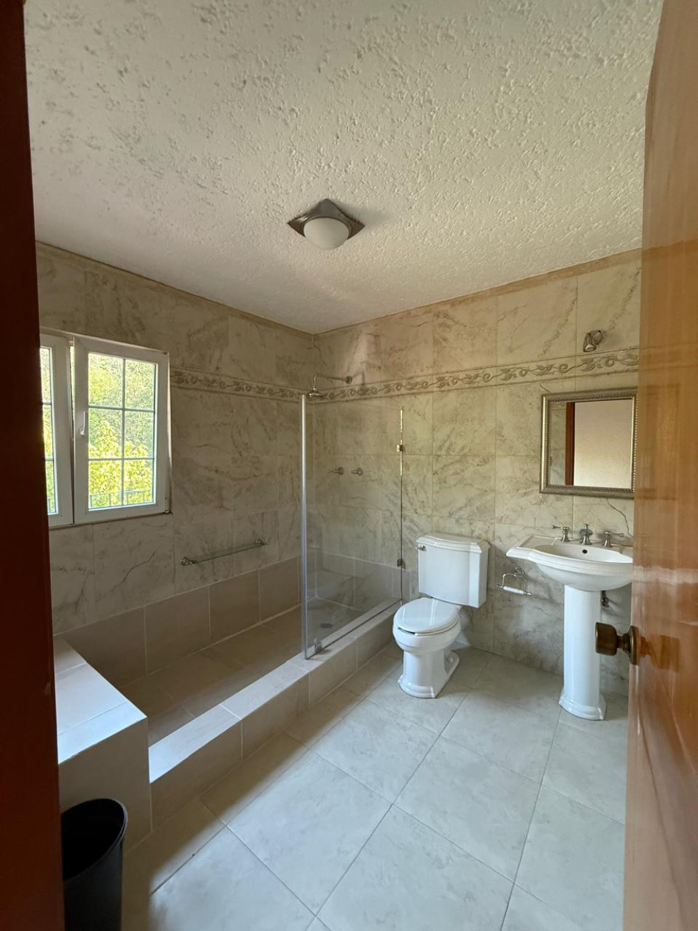 Casa En Venta Y Renta En Bosques De Las Lomas