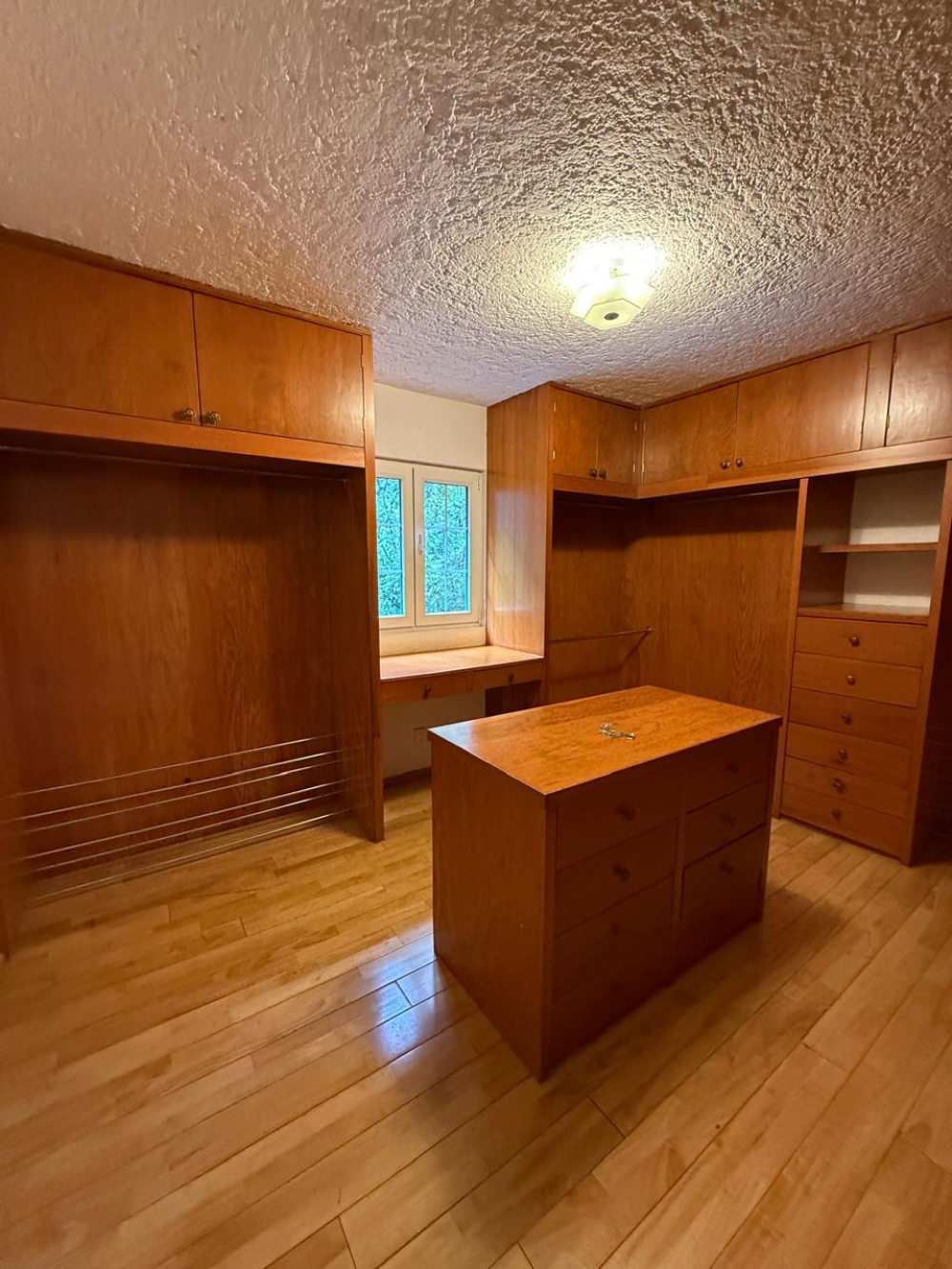 Casa En Venta Y Renta En Bosques De Las Lomas