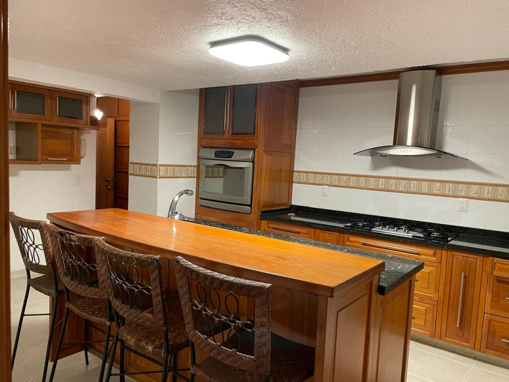 Casa En Venta Y Renta En Bosques De Las Lomas
