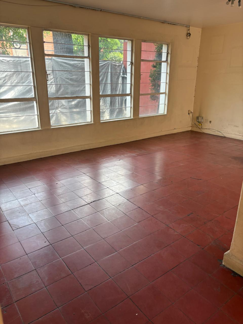se vende casa con uso habitacional con comercio en heliopolis claveria cdmx
