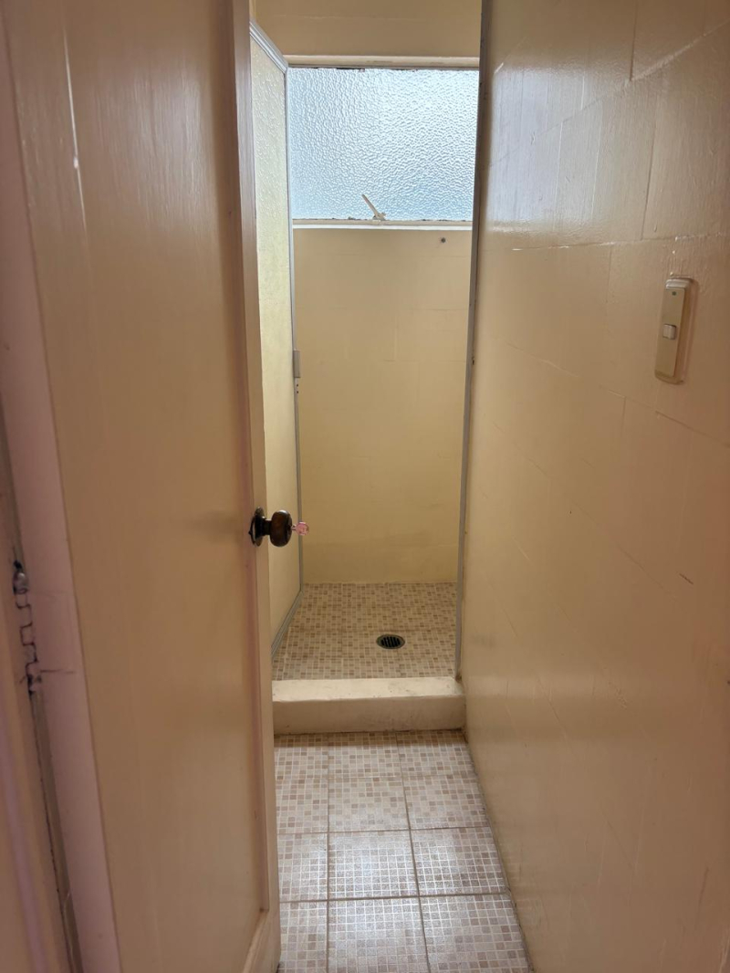 se vende casa con uso habitacional con comercio en heliopolis claveria cdmx