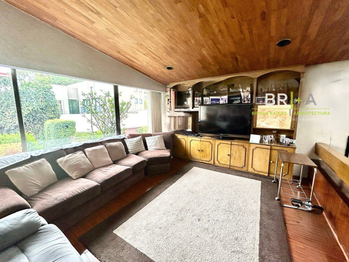 Casa PARA REMODELAR En Venta En Lomas De Las Palmas, Huixquilucan