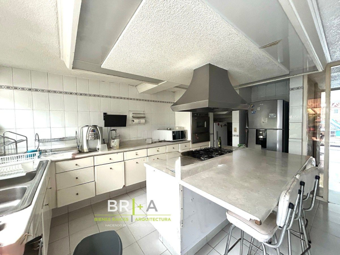 Casa PARA REMODELAR En Venta En Lomas De Las Palmas, Huixquilucan