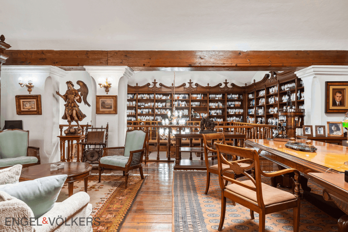 Casa En Venta: La Biblioteca Emblemática, Coyoacán.