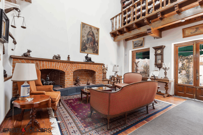 Casa En Venta: La Biblioteca Emblemática, Coyoacán.