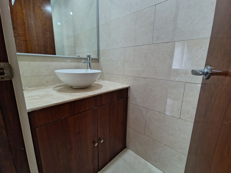 venta departamento ph en grand tower del valle, piso 19