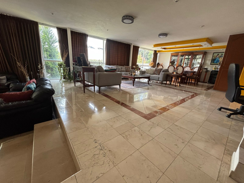 Casa en Venta en Lomas de Tecamachalco