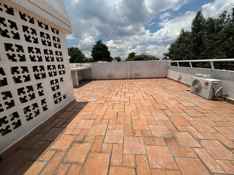 Casa En Venta En Lomas De Tecamachalco