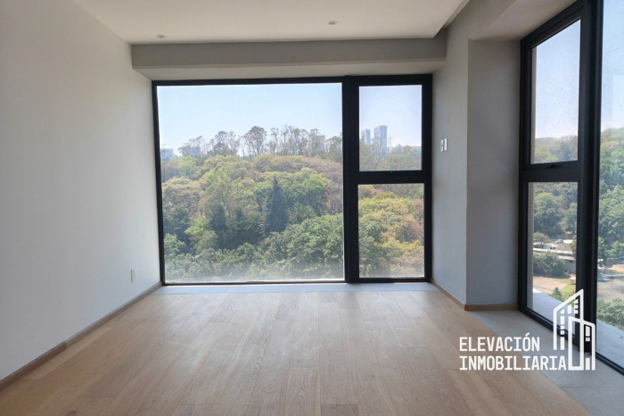 Venta de Departamento nuevo con terraza en Bosque Real Huixquilucan