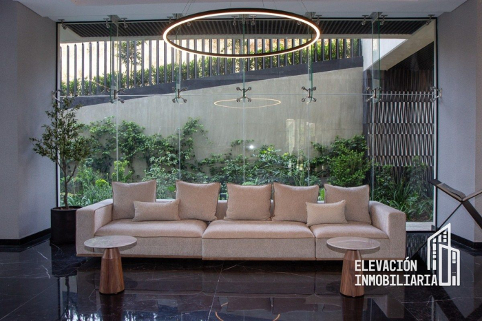 venta de departamento nuevo con terraza en bosque real huixquilucan