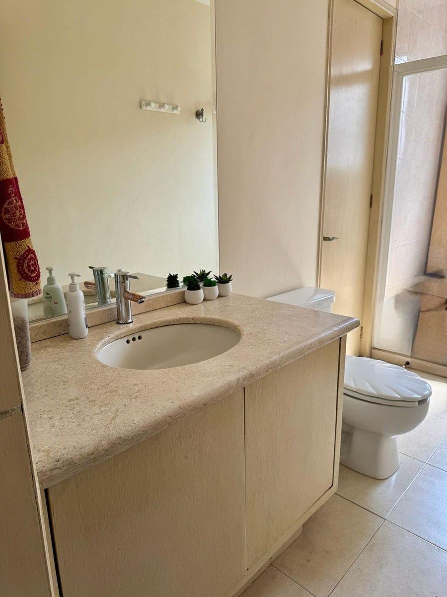 Venta de Casa en Conjunto, Hacienda de Las Palmas, Huixquilucan