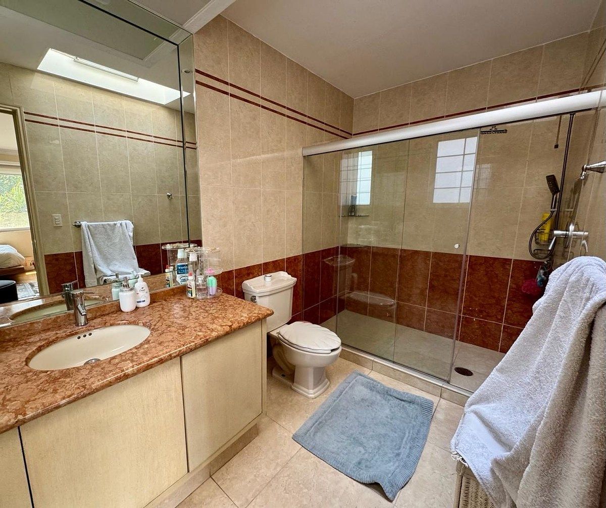 Venta de Casa en Conjunto, Hacienda de Las Palmas, Huixquilucan