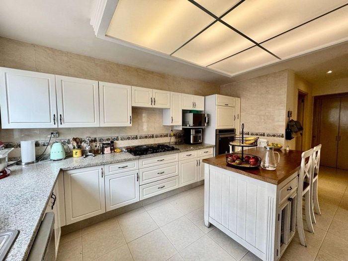 Venta de Casa en Conjunto, Hacienda de Las Palmas, Huixquilucan
