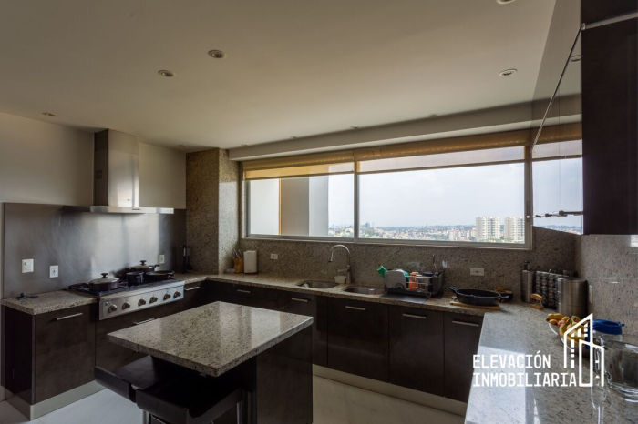 venta de departamento con terraza, bosque real, huixquilucan, estado de méxico.