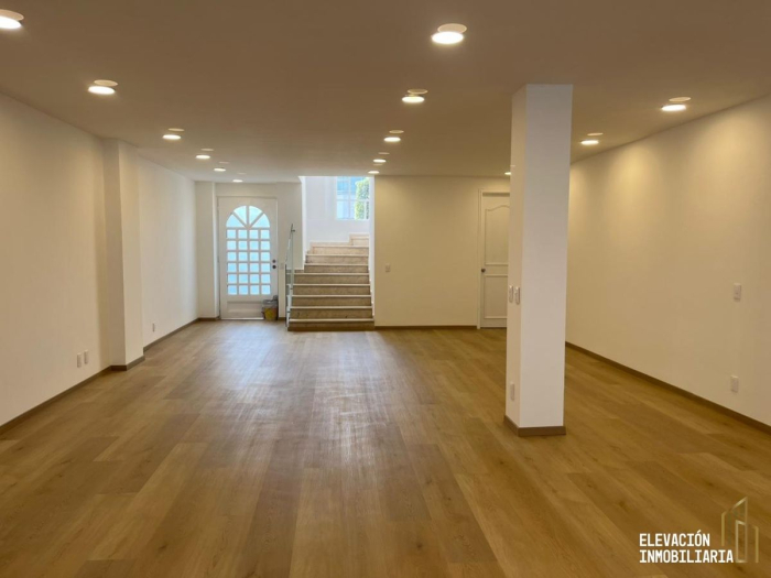 Venta de Casa en Condominio en Valle de las Palmas, Huixquilucan, Edo. México.