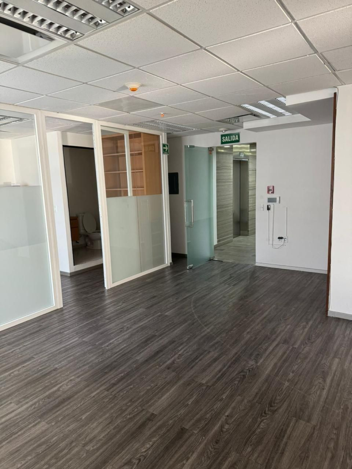 Renta Oficinas, Corporativo Diamante, Jesus del Monte, Interlomas, Huixquilucan