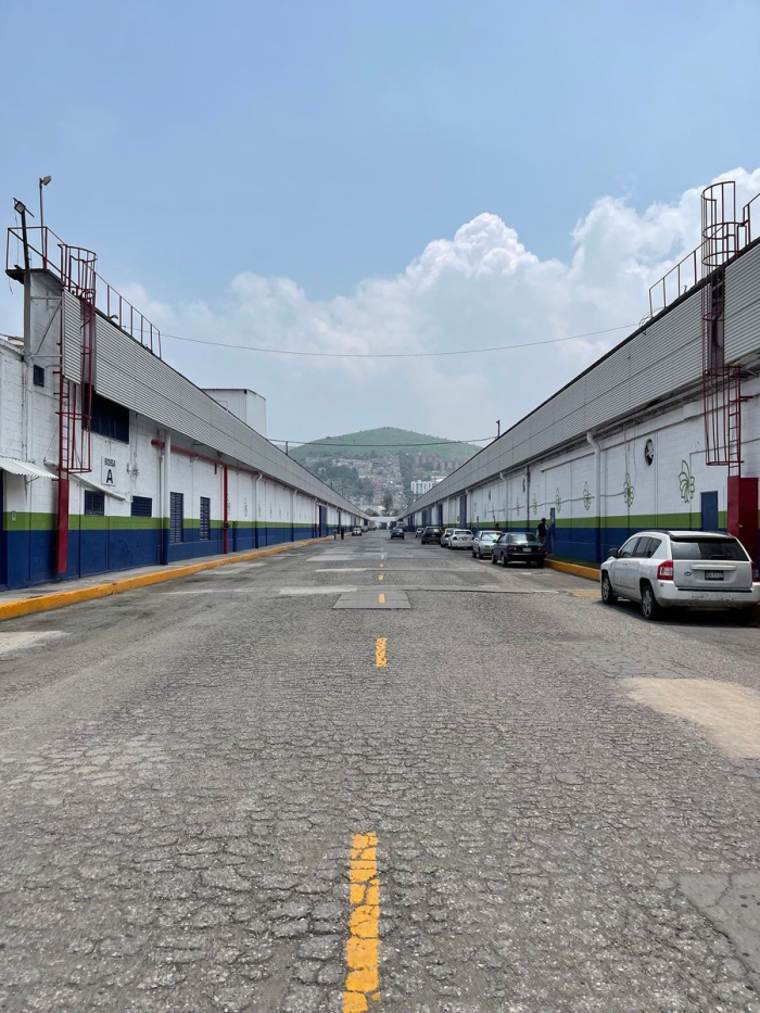 renta de bodega dentro de parque industrial tlanepantla– varios metrajes.