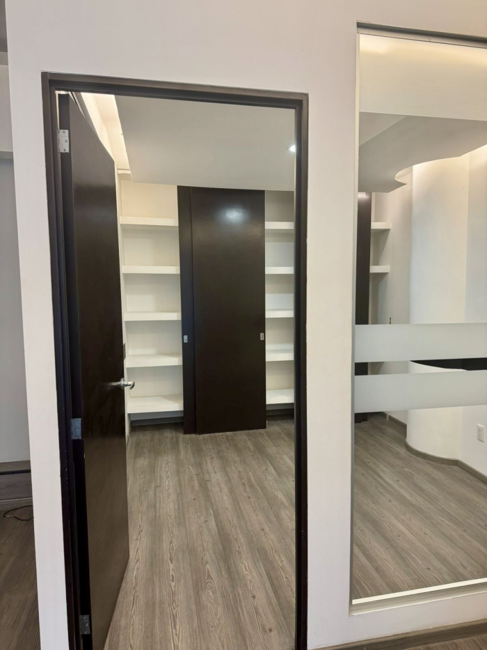 renta de local u oficina comercial en galerías reforma, ciudad de méxico.