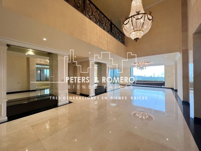 residencia clásica en venta en rubén dario