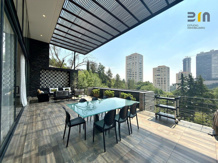 casa en venta  en lomas de las palmas