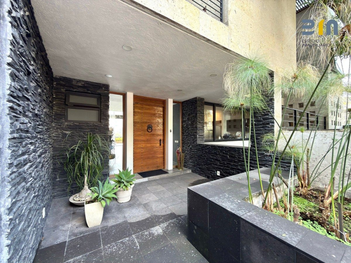 casa en venta  en lomas de las palmas