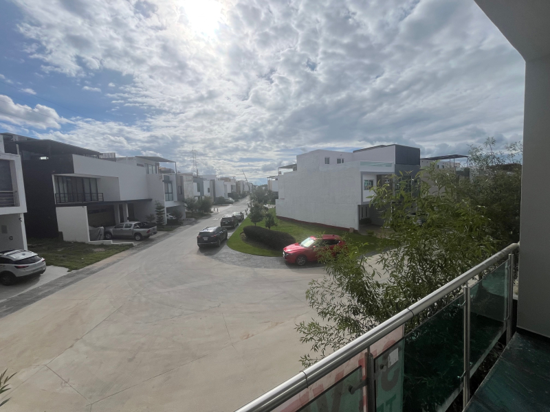 Casa En Condominio En Venta En Altavista Fraccionamiento