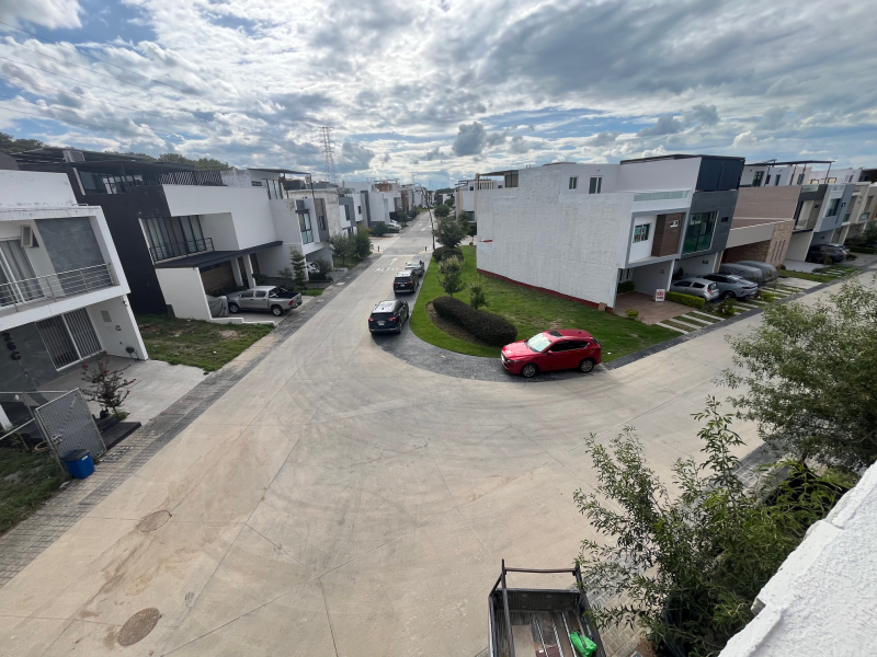 Casa En Condominio En Venta En Altavista Fraccionamiento