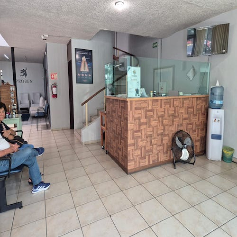 Local Comercial En Venta En Fraccionamiento Jardines Del Country