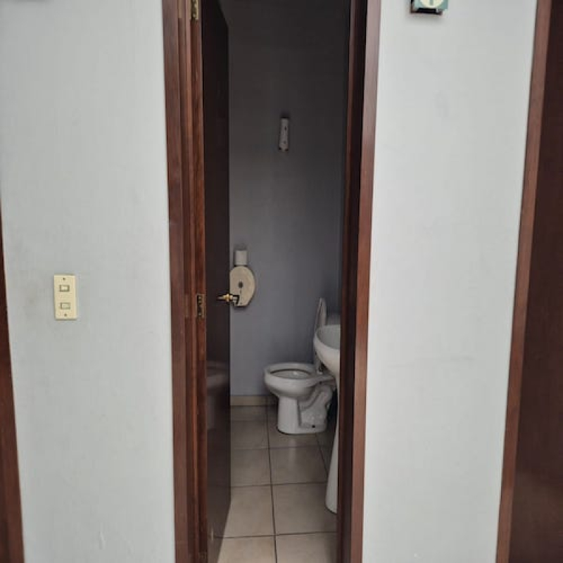 Local Comercial En Venta En Fraccionamiento Jardines Del Country