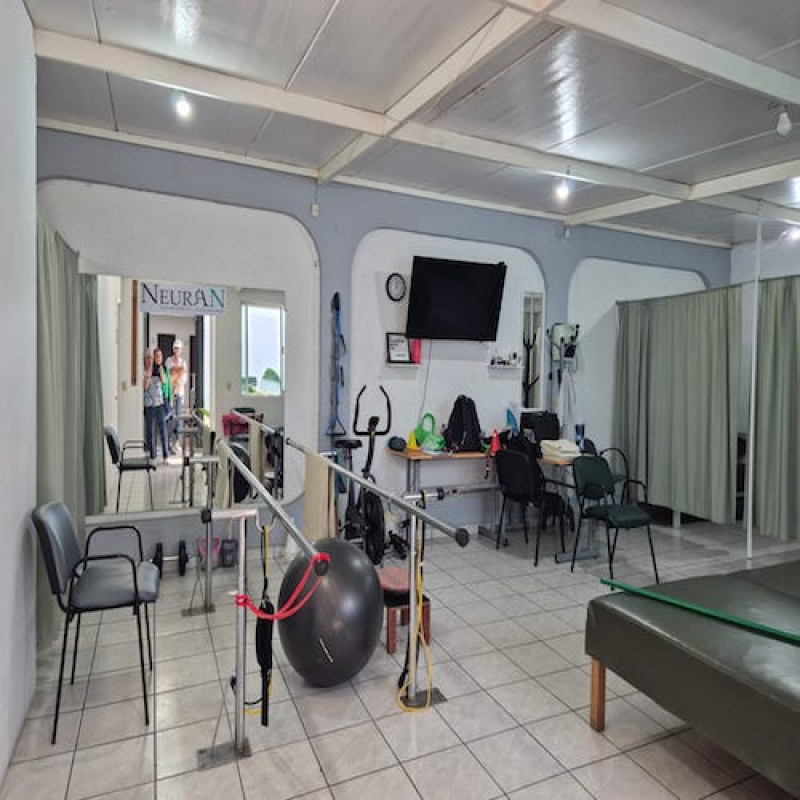 Local Comercial En Venta En Fraccionamiento Jardines Del Country