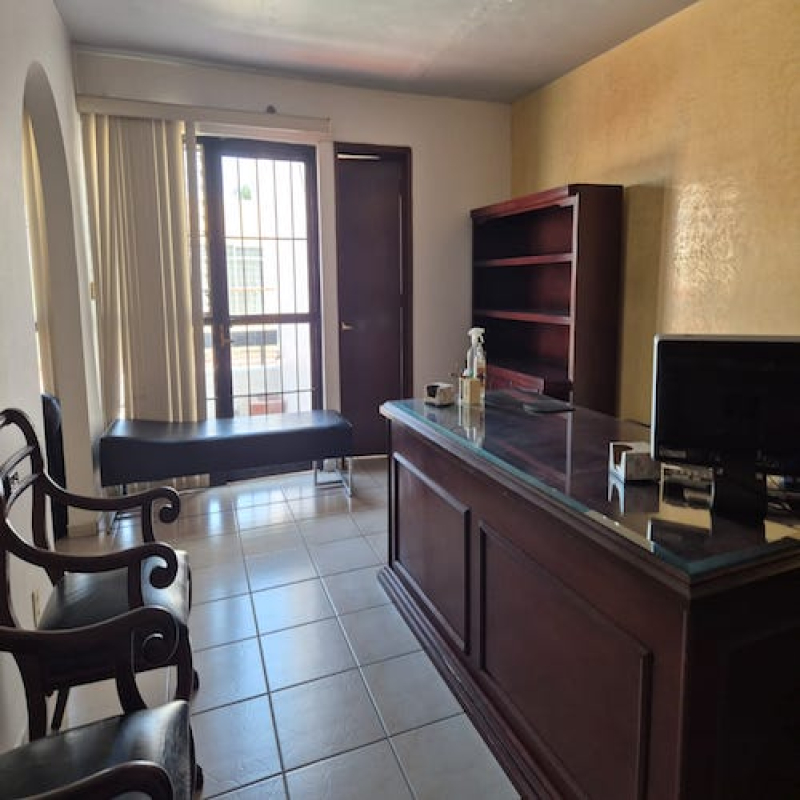 Local Comercial En Venta En Fraccionamiento Jardines Del Country
