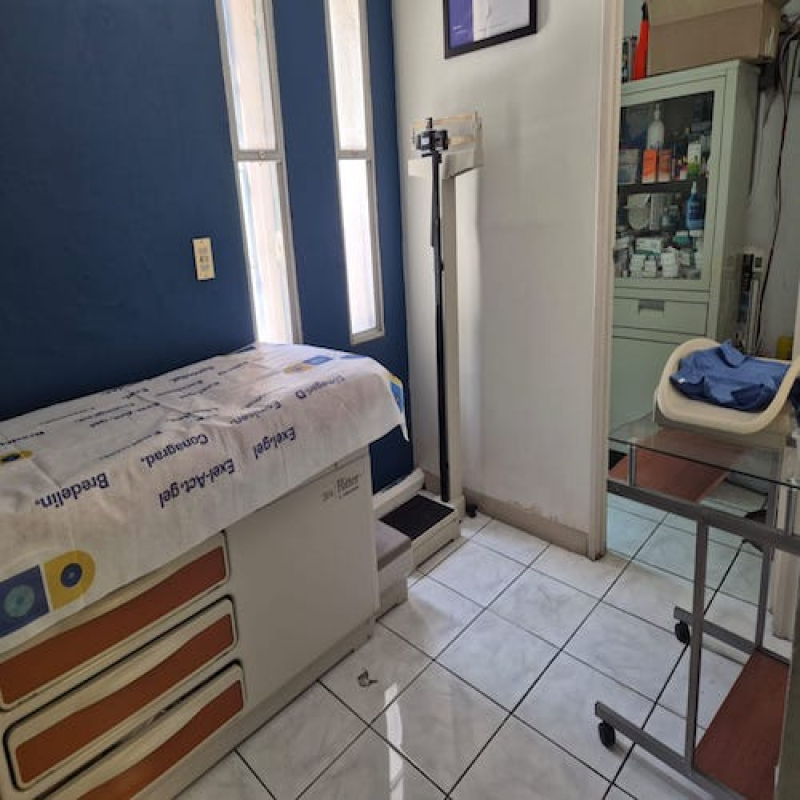 Local Comercial En Venta En Fraccionamiento Jardines Del Country