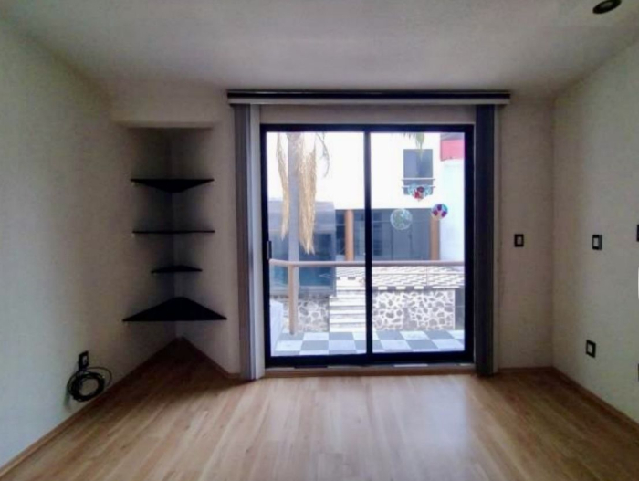 casa en venta con amenidades en colinas del sur