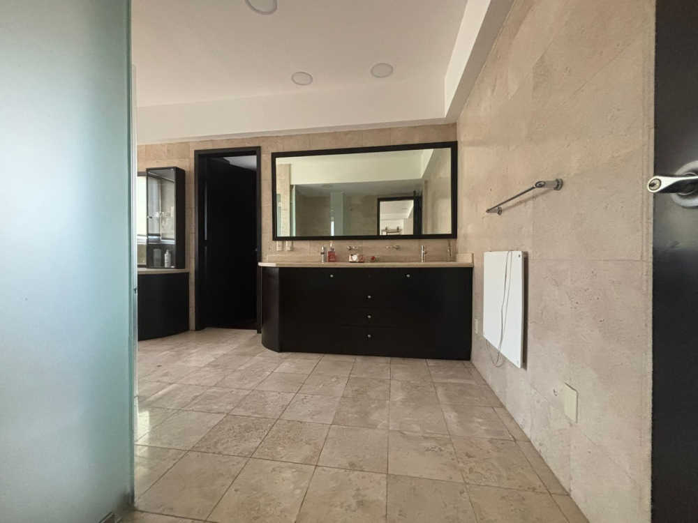 Departamento En Venta En Bosques De Las Palmas