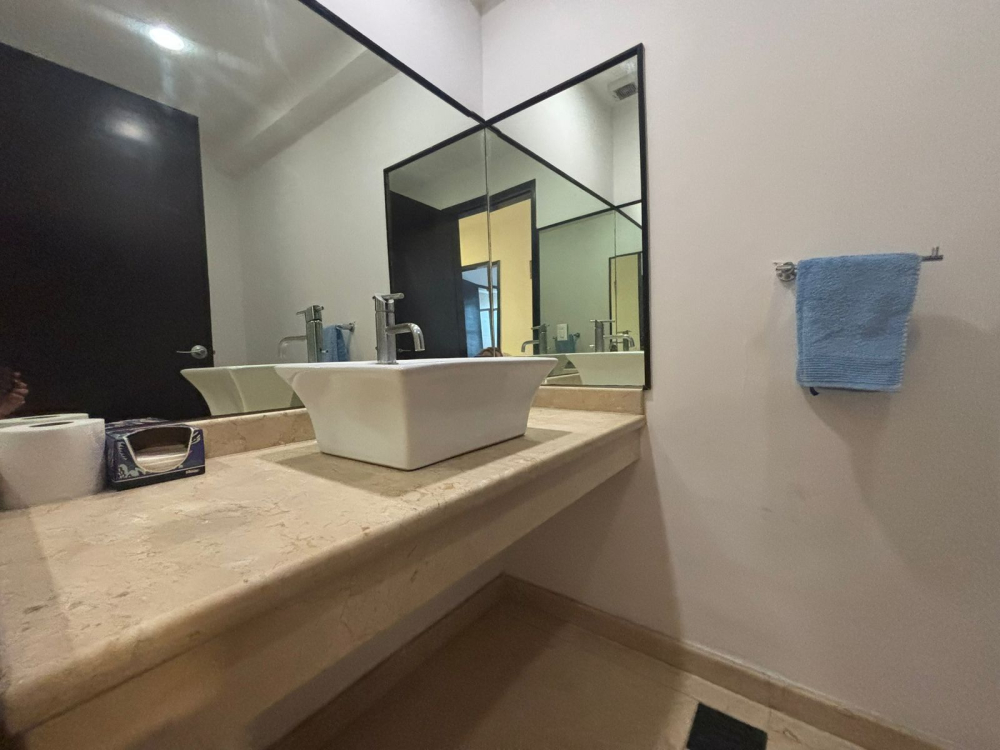 Departamento En Venta En Bosques De Las Palmas