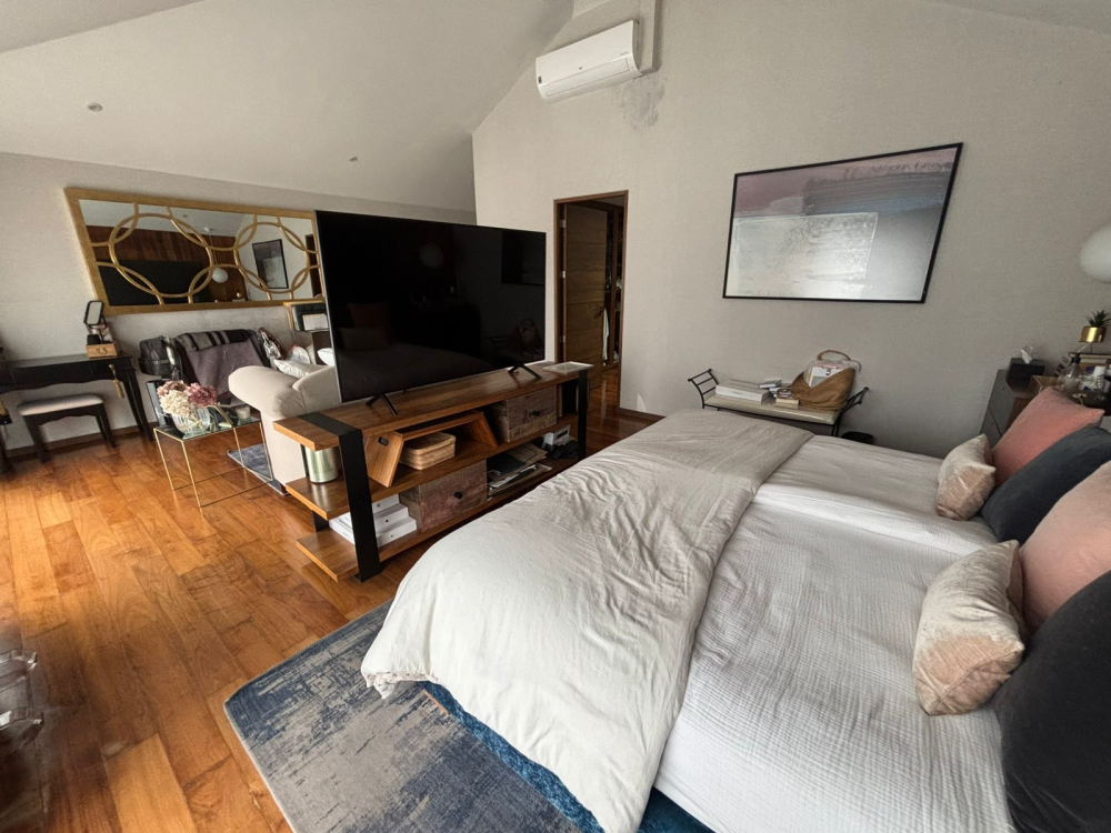 Casa En Venta En Hacienda De Las Palmas