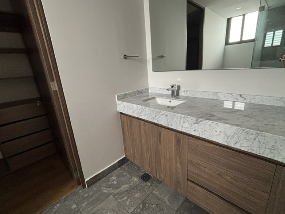 Departamento En Venta, En Bosques De Las Lomas