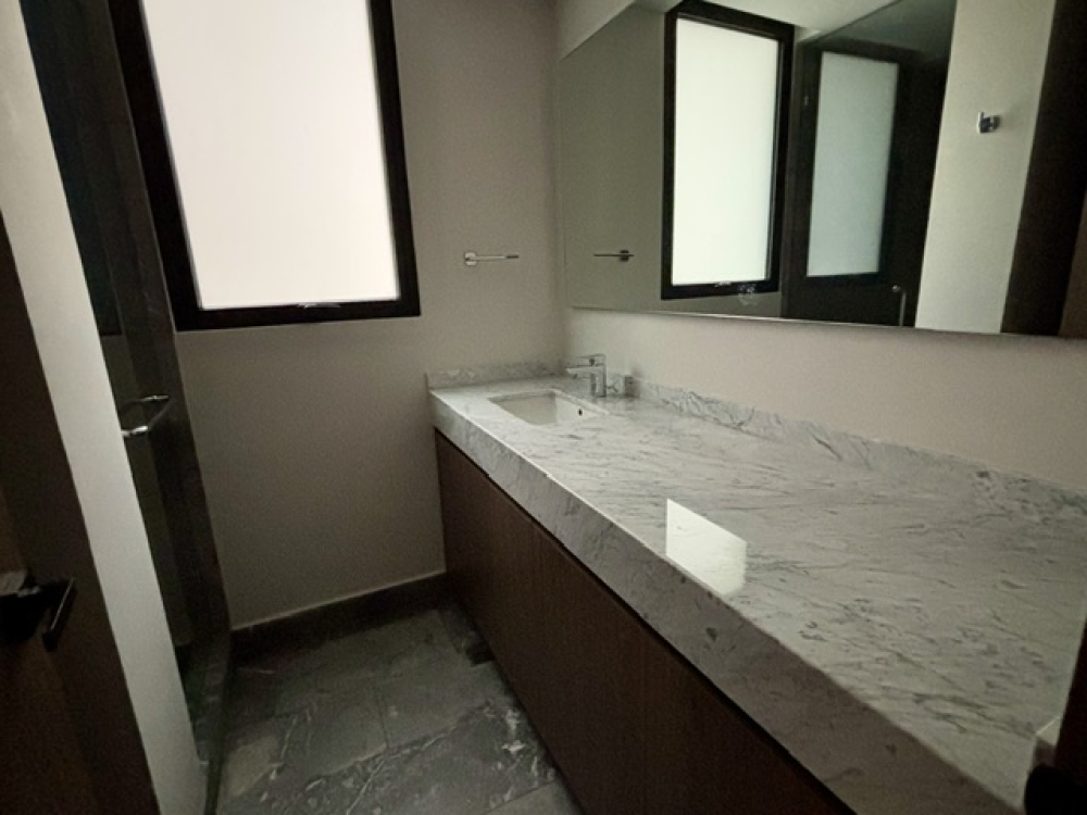 Departamento En Venta, En Bosques De Las Lomas