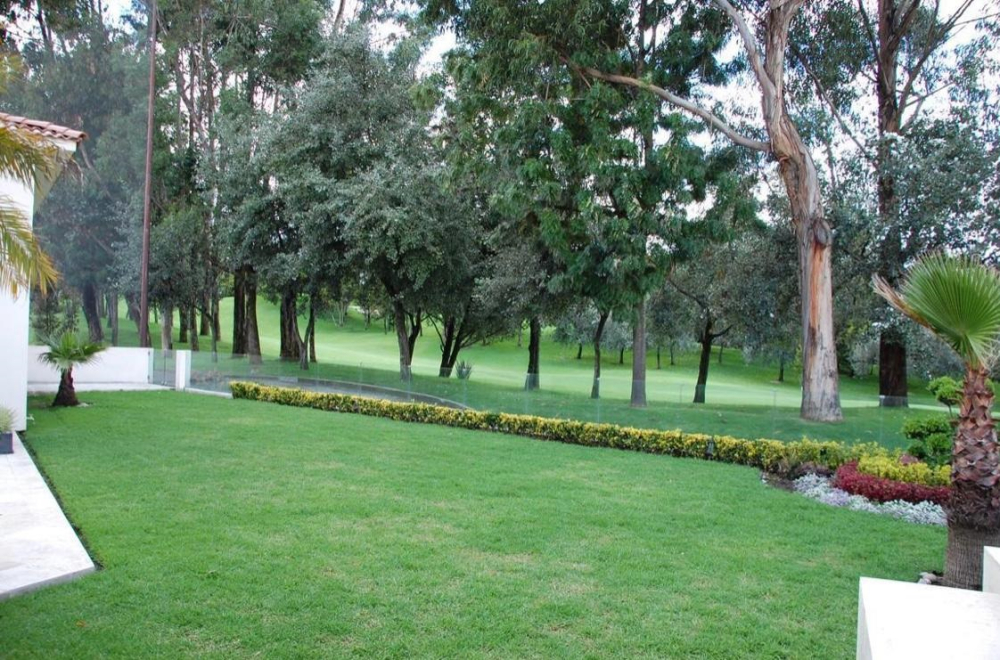 Casa Lomas Country Club.