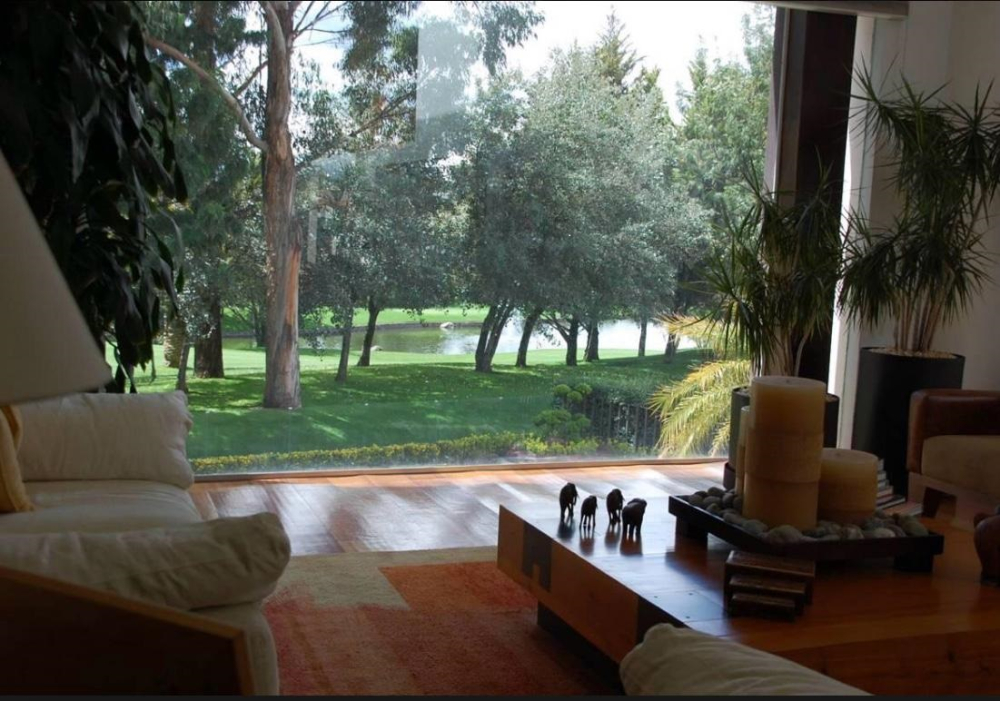 Casa Lomas Country Club.