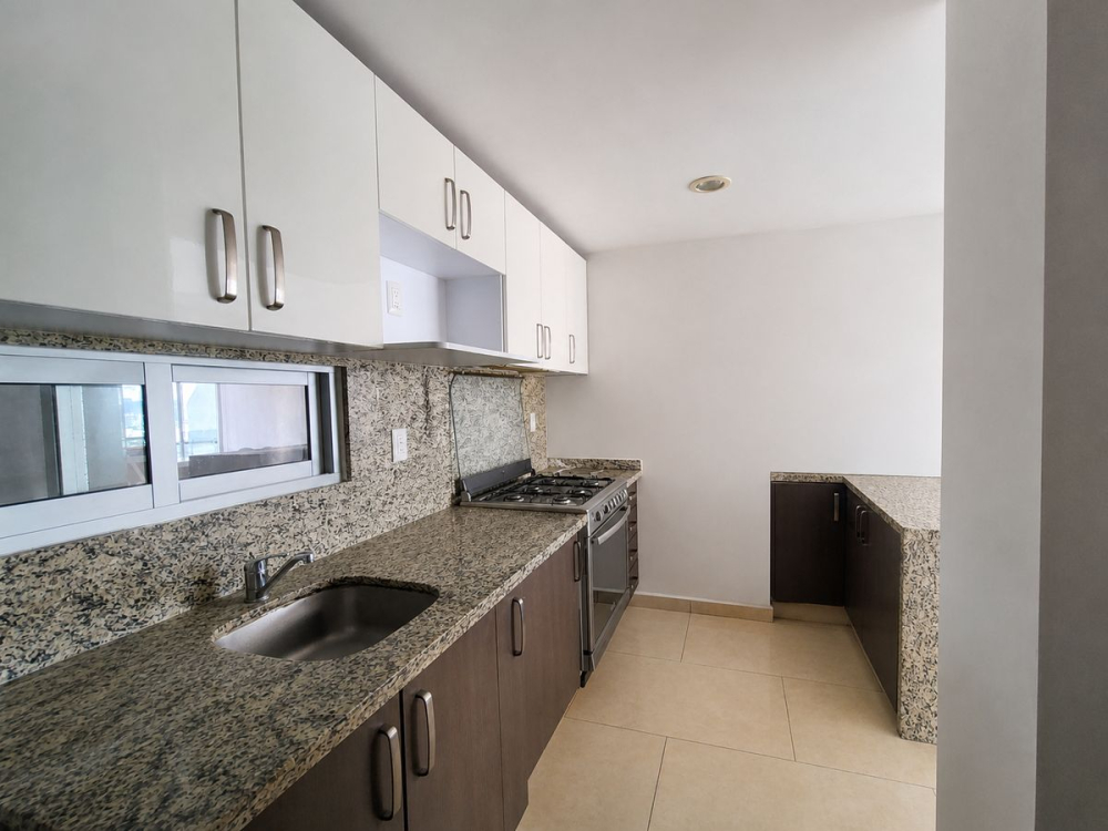 venta departamento en grand tower del valle, piso 13 vista al sur
