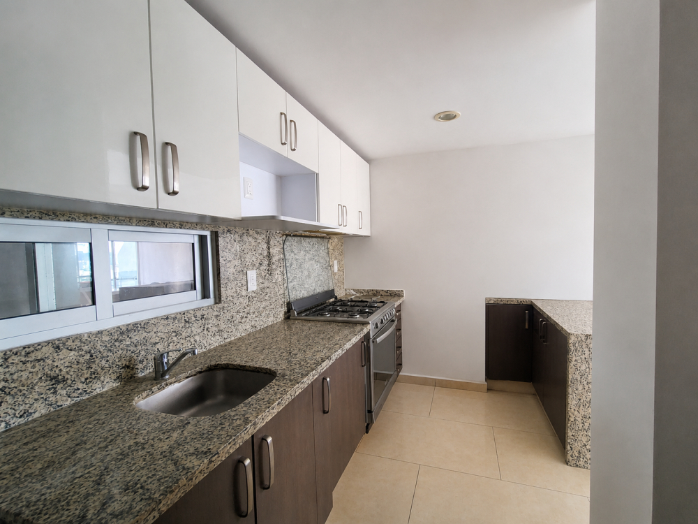 venta departamento en grand tower del valle, piso 13 vista al sur