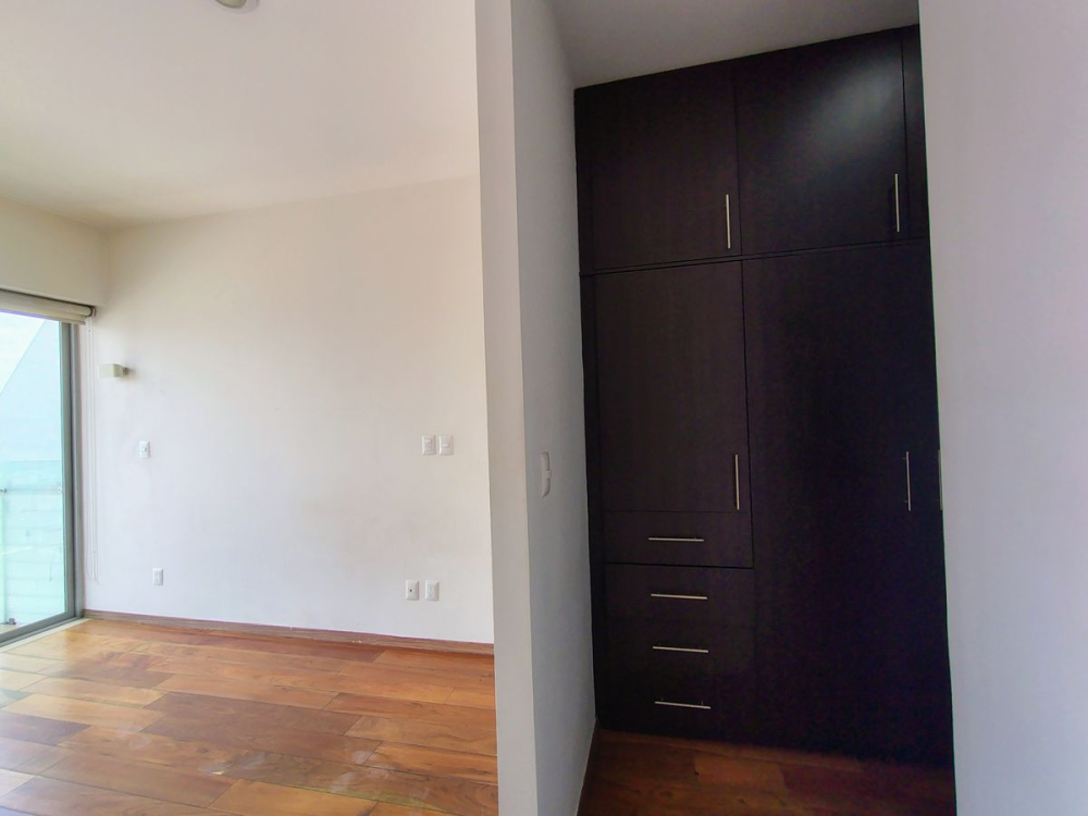 venta departamento en grand tower del valle, piso 13 vista al sur