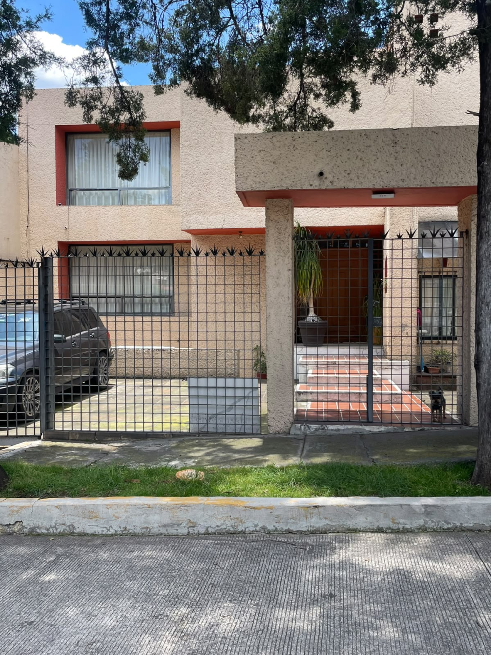 Casa en las Lomas del Huizachal