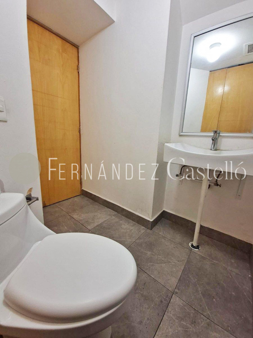 renta oficina/consultorio, tecamachalco, fuente de trevi