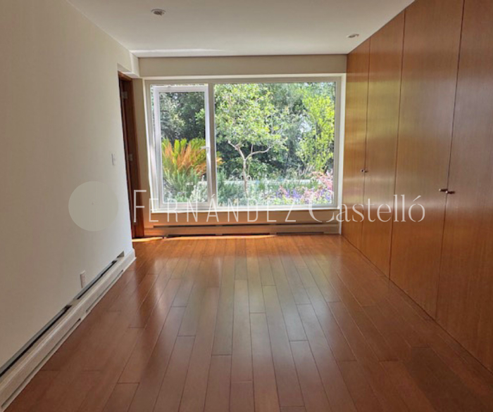 CASA EN VENTA RECIEN REMODELADA EN LOMAS DE CHAPULTEPEC, SIERRA PARACAIMA