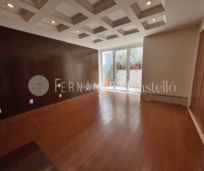 CASA EN VENTA RECIEN REMODELADA EN LOMAS DE CHAPULTEPEC, SIERRA PARACAIMA