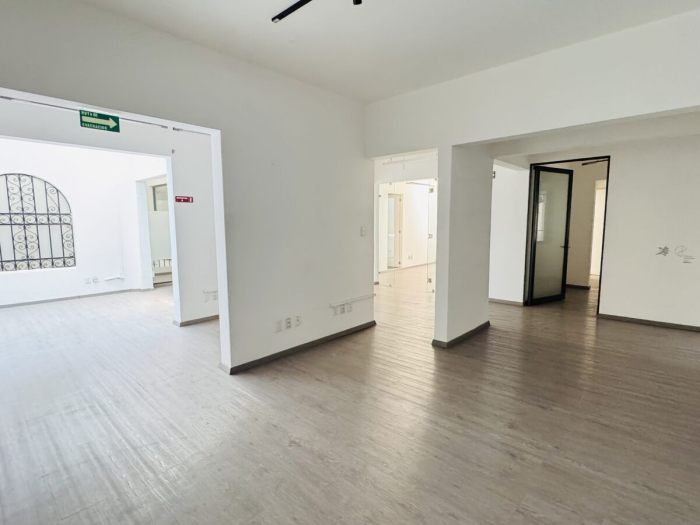 renta casa con uso de suelo en polanco