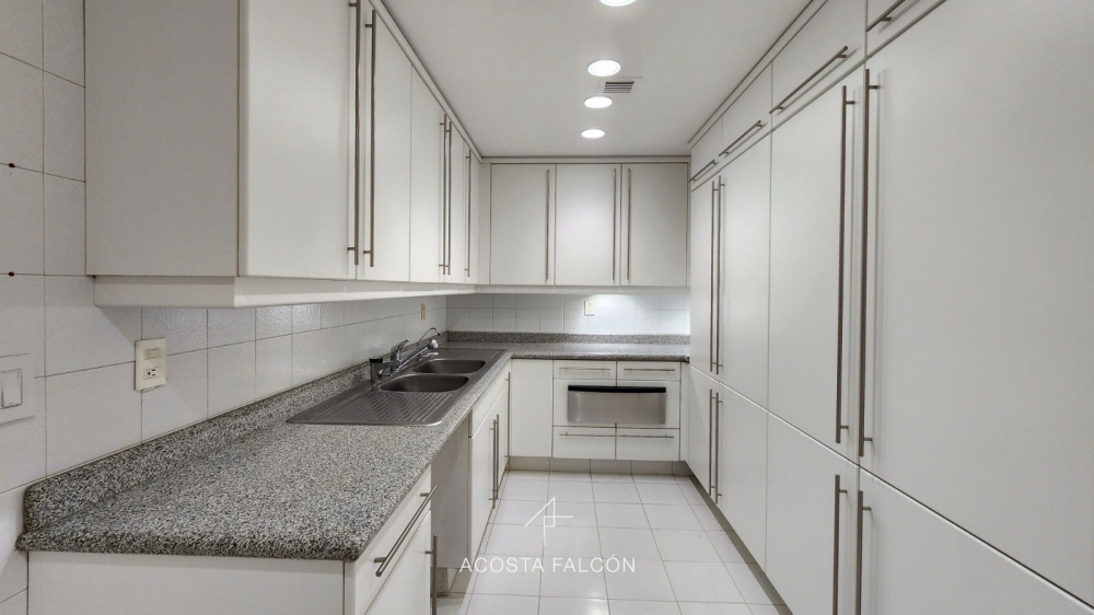 Departamento En Venta En Lomas De Vista Hermosa