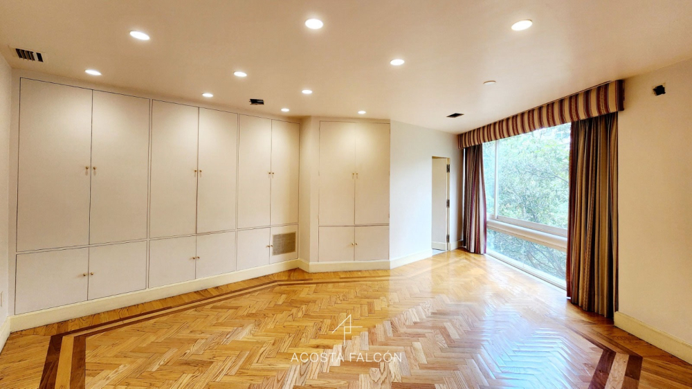 Departamento En Venta En Lomas De Vista Hermosa